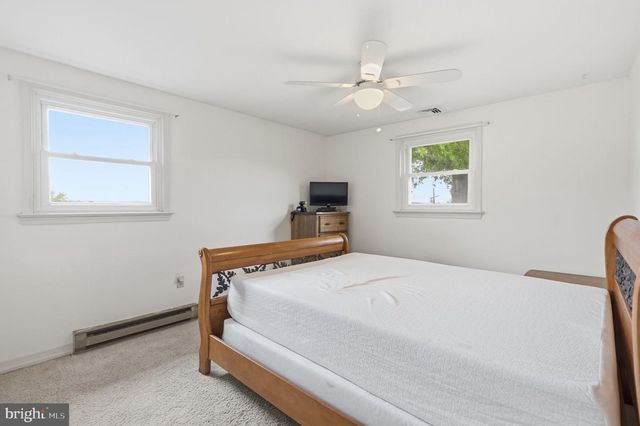 2564 WAGNER RD, Gilbertsville, PA 19525
