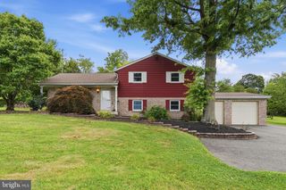 2564 WAGNER RD, Gilbertsville, PA 19525