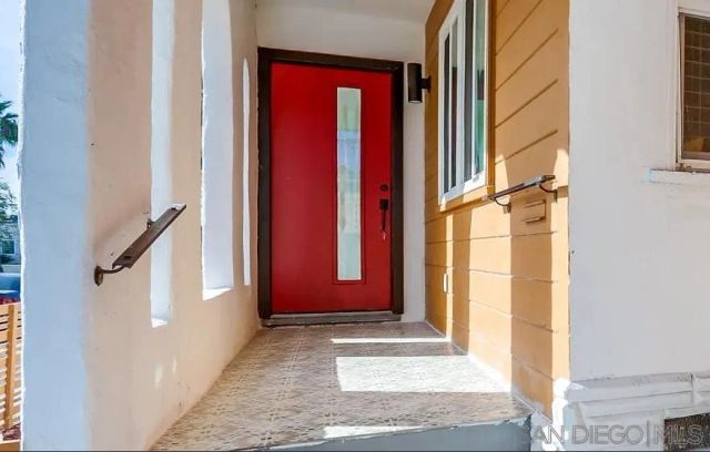 5028 Monroe, San Diego, CA 92115