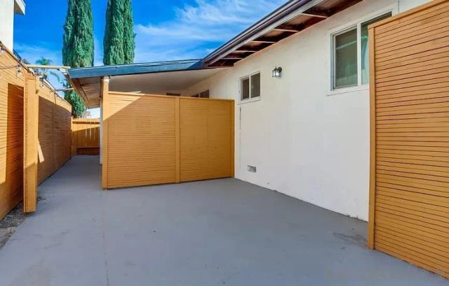 5028 Monroe, San Diego, CA 92115