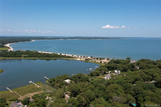 440 Haywaters Road, Cutchogue, NY 11935