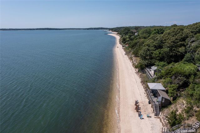 440 Haywaters Road, Cutchogue, NY 11935