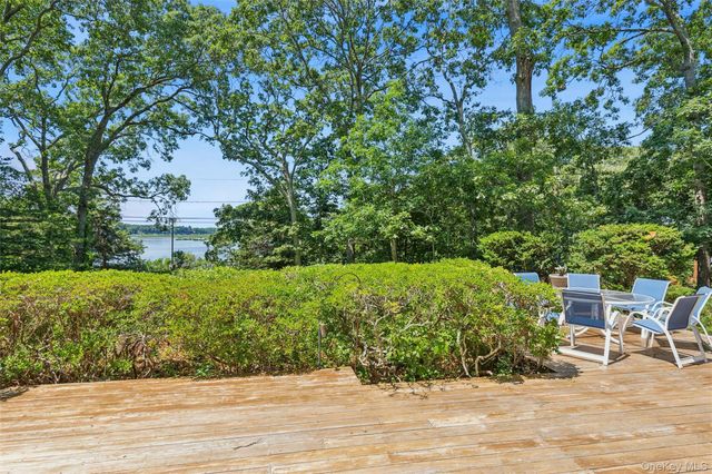 440 Haywaters Road, Cutchogue, NY 11935