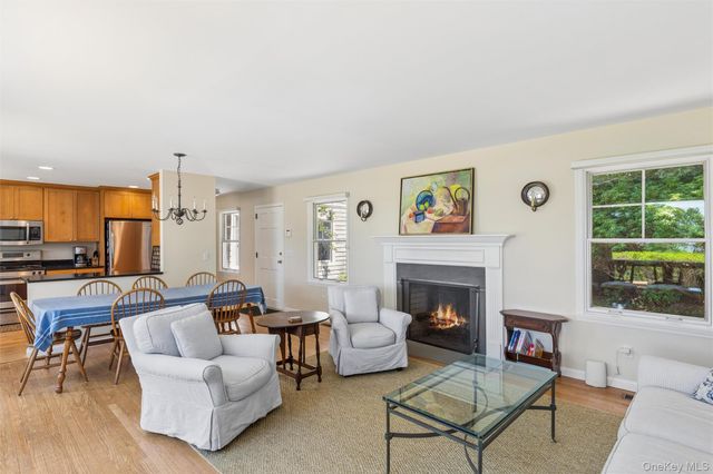 440 Haywaters Road, Cutchogue, NY 11935