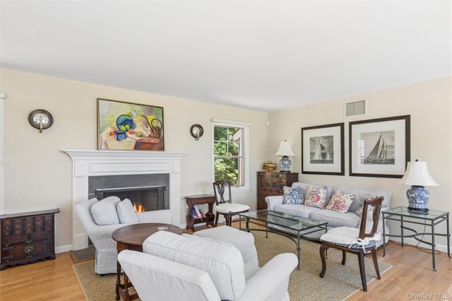 440 Haywaters Road, Cutchogue, NY 11935