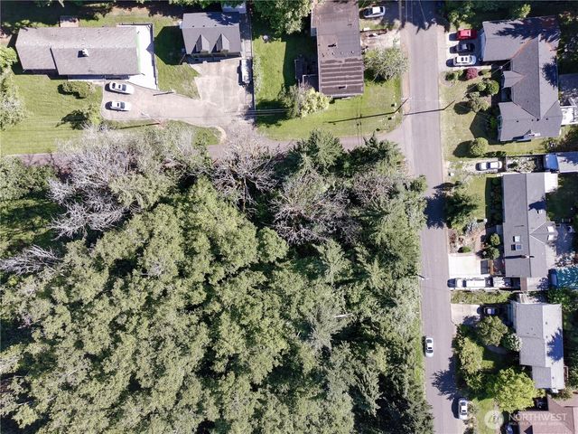 1701 13th Street SE, Puyallup, WA 98372
