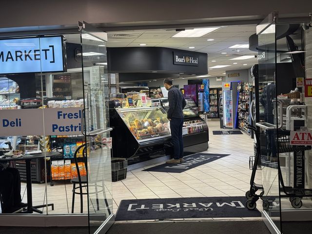 300 N STATE Street 4725, Chicago, IL 60654