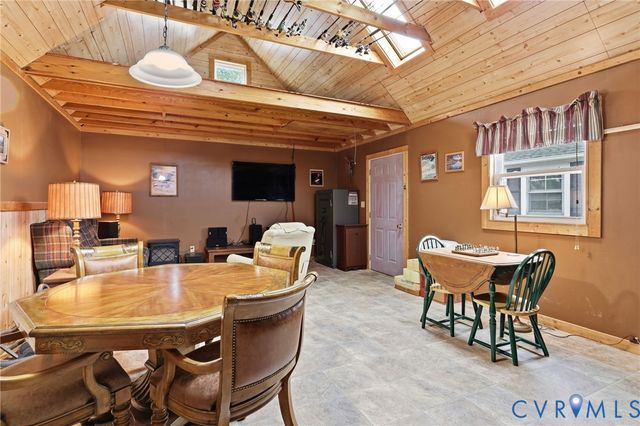 101 N New Ave, Highland Springs, VA 23075