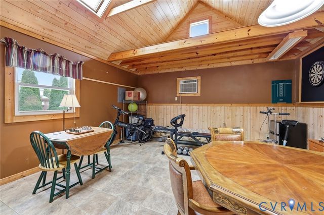 101 N New Ave, Highland Springs, VA 23075