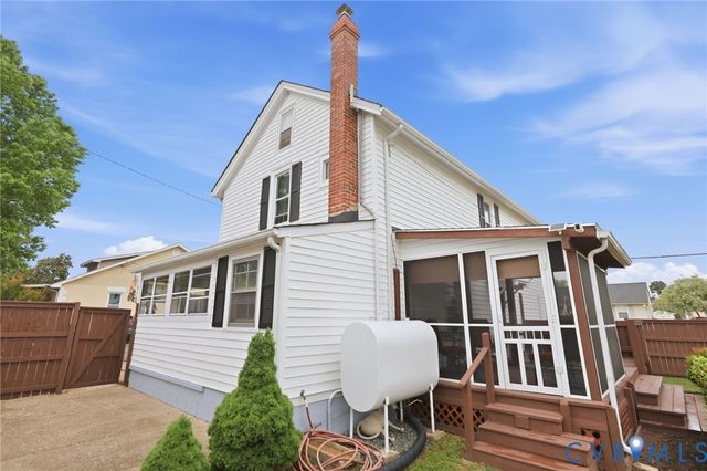 101 N New Ave, Highland Springs, VA 23075