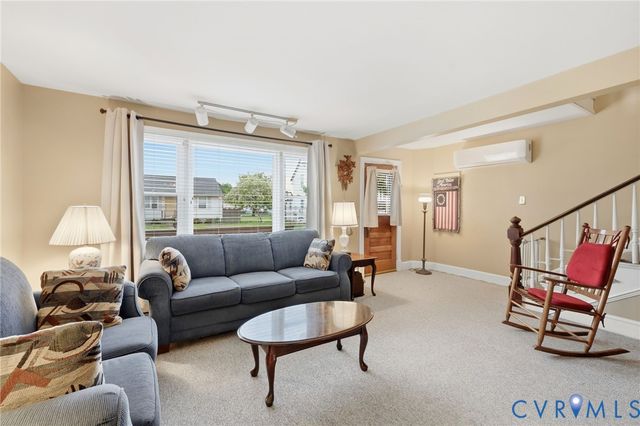 101 N New Ave, Highland Springs, VA 23075