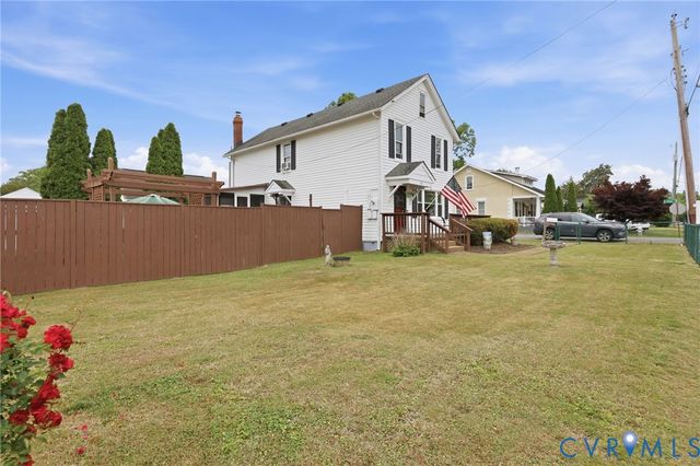 101 N New Ave, Highland Springs, VA 23075