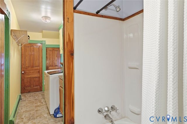 101 N New Ave, Highland Springs, VA 23075