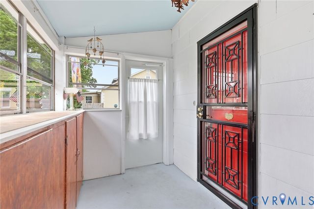101 N New Ave, Highland Springs, VA 23075