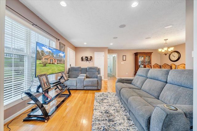 117 Meadow Brook DR, Rocky Mount, VA 24151