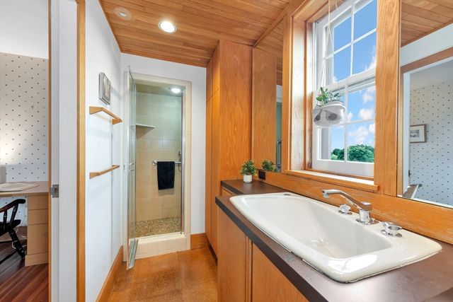 985 Memorial Drive 603, Cambridge, MA 02138