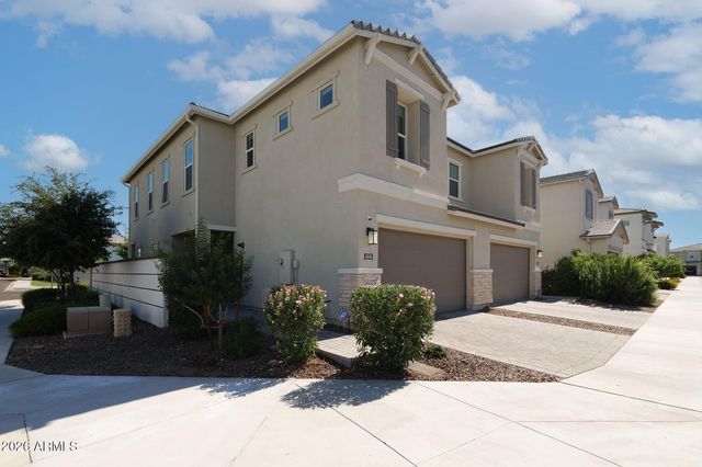 4840 E VILLAGE Drive, Scottsdale, AZ 85254