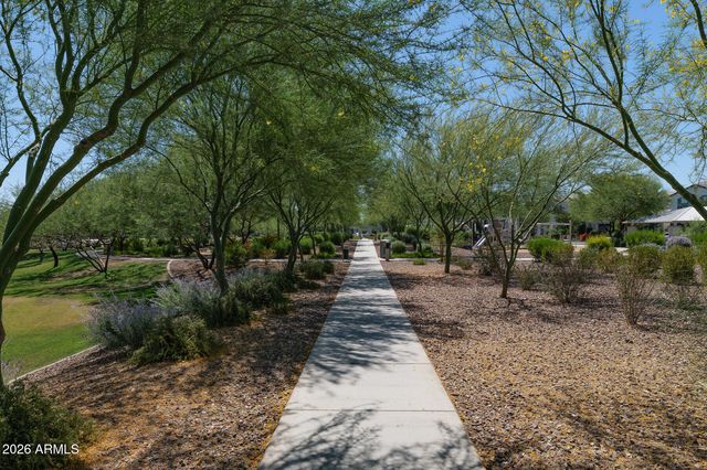 4840 E VILLAGE Drive, Scottsdale, AZ 85254