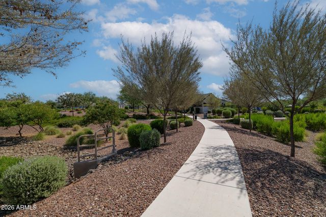 4840 E VILLAGE Drive, Scottsdale, AZ 85254