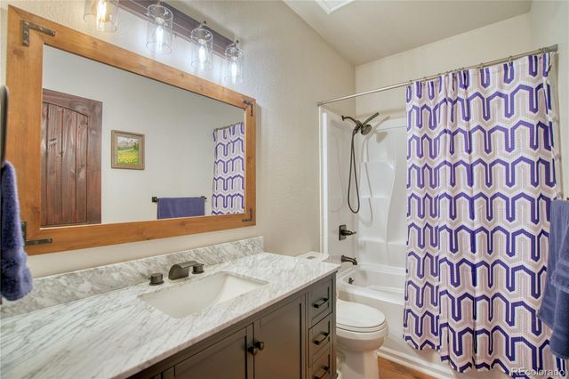 61 Country Sky Lane, Estes Park, CO 80517