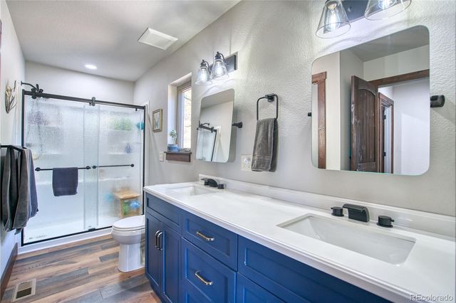 61 Country Sky Lane, Estes Park, CO 80517