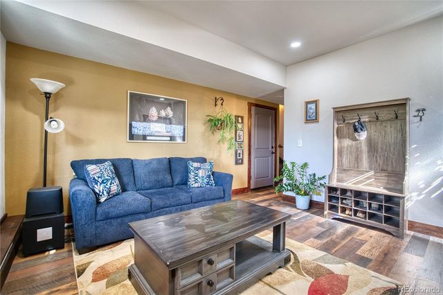 61 Country Sky Lane, Estes Park, CO 80517