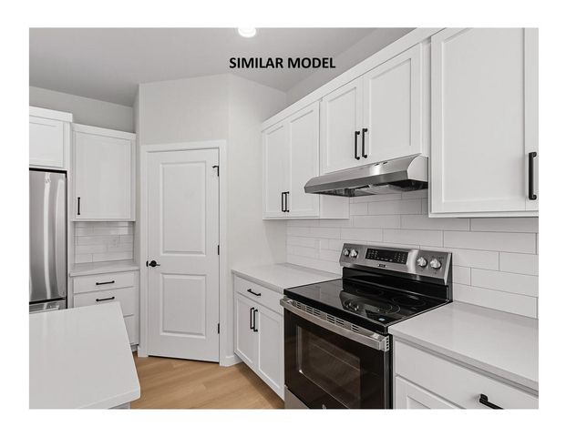 2813 Crinkle Root Drive, Fitchburg, WI 53711