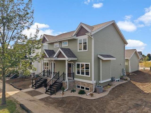 2813 Crinkle Root Drive, Fitchburg, WI 53711