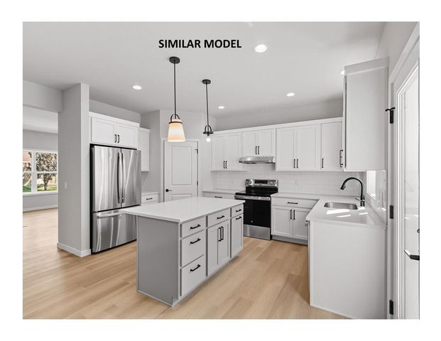 2813 Crinkle Root Drive, Fitchburg, WI 53711