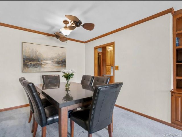 11 Gale Drive, Poughkeepsie, NY 12603