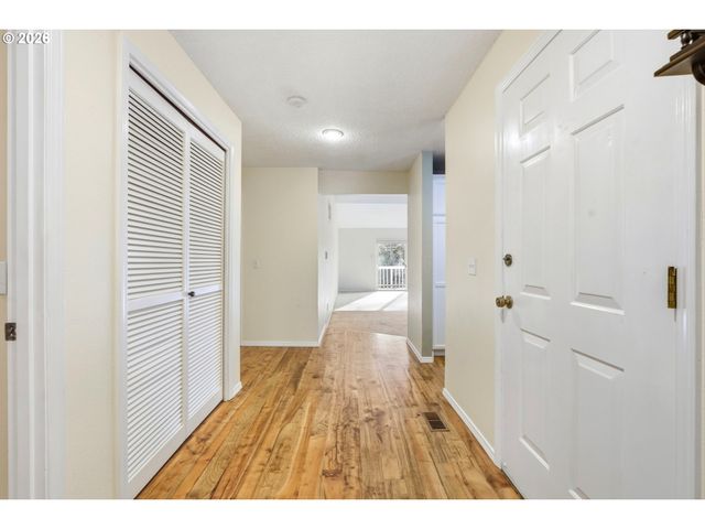 2606 PIMLICO Ter, West Linn, OR 97068