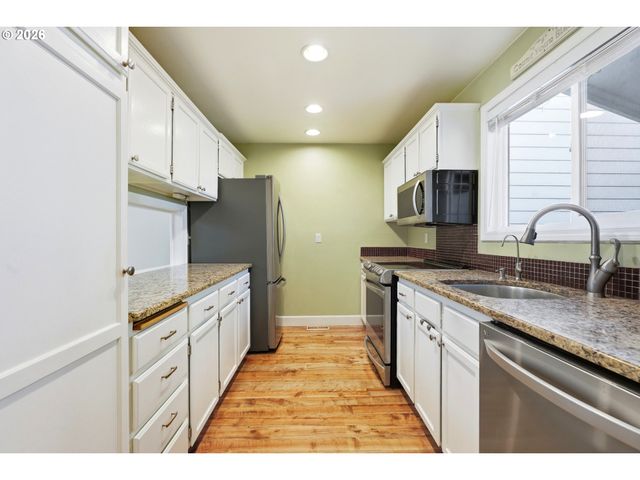 2606 PIMLICO Ter, West Linn, OR 97068