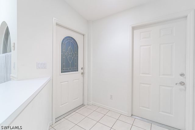 2230 Stacil CIR, Naples, FL 34109