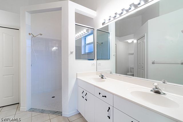 2230 Stacil CIR, Naples, FL 34109