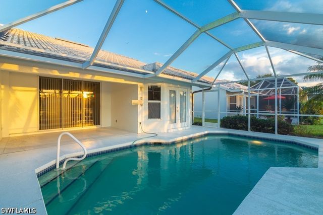 2230 Stacil CIR, Naples, FL 34109