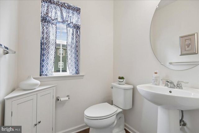 1813 IRIS LN, Hanover, MD 21076