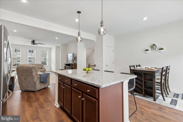 1813 IRIS LN, Hanover, MD 21076