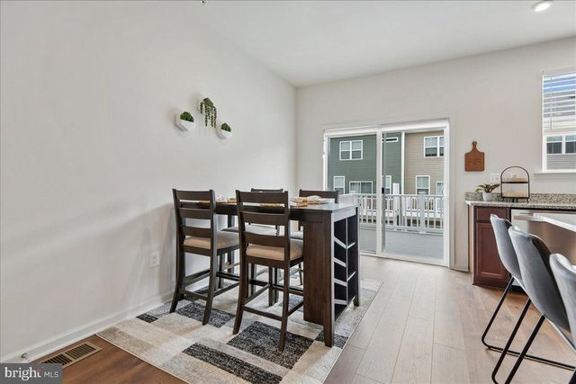 1813 IRIS LN, Hanover, MD 21076