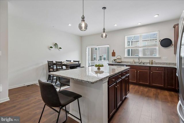 1813 IRIS LN, Hanover, MD 21076