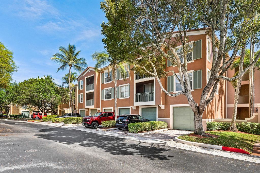 11720 Saint Andrews Place 206, Wellington, FL 33414