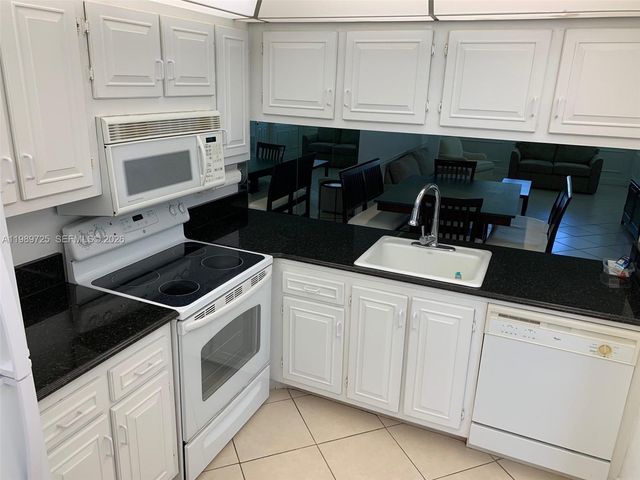 4801 Martinique Pl H1, Coconut Creek, FL 33066