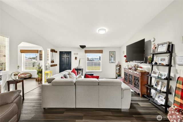 2207 W Parks Lane, Othello, WA 99344