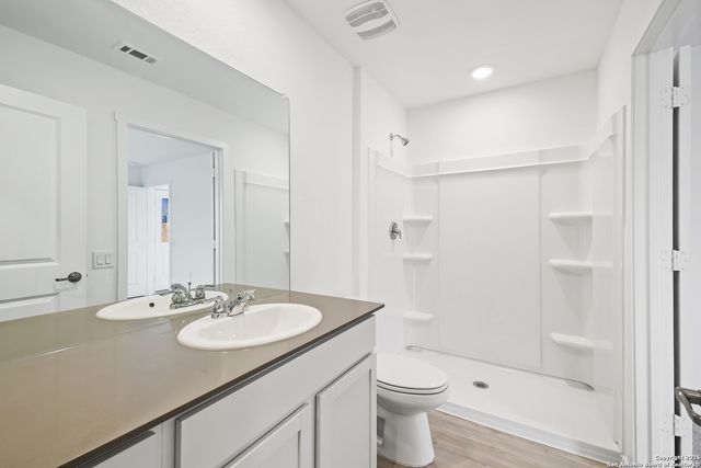 1111 Crenshaw Way, San Antonio, TX 78221