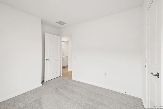 1111 Crenshaw Way, San Antonio, TX 78221