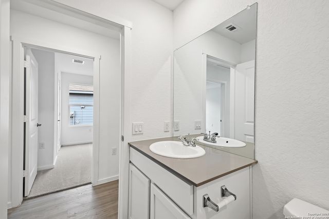 1111 Crenshaw Way, San Antonio, TX 78221