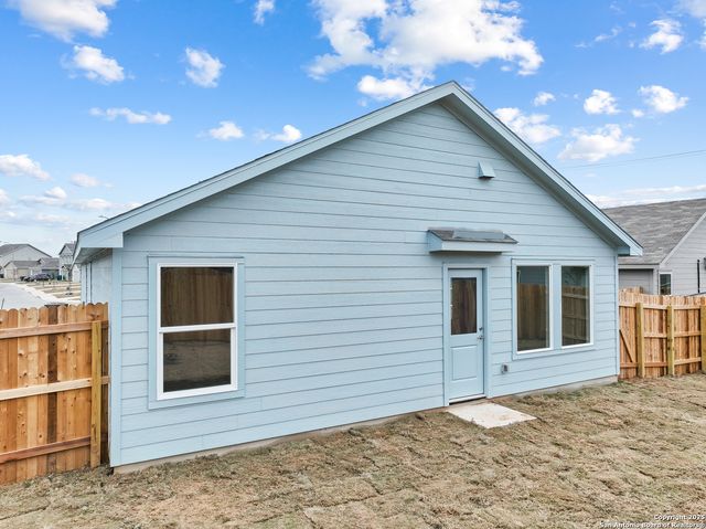 1111 Crenshaw Way, San Antonio, TX 78221