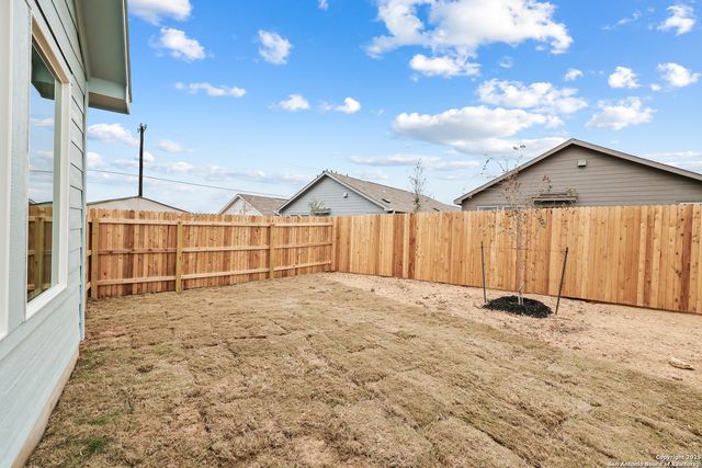 1111 Crenshaw Way, San Antonio, TX 78221