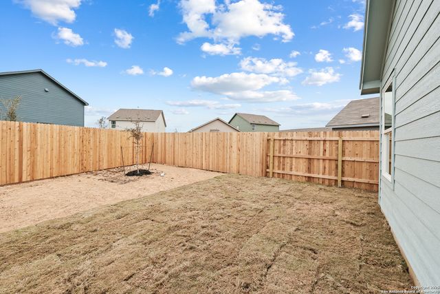 1111 Crenshaw Way, San Antonio, TX 78221