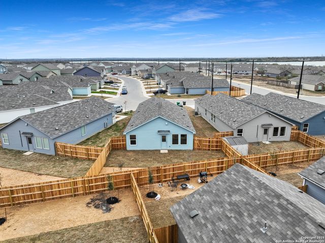 1111 Crenshaw Way, San Antonio, TX 78221