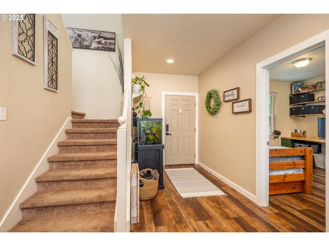 4765 GLACIER MEADOWS Loop, Springfield, OR 97478